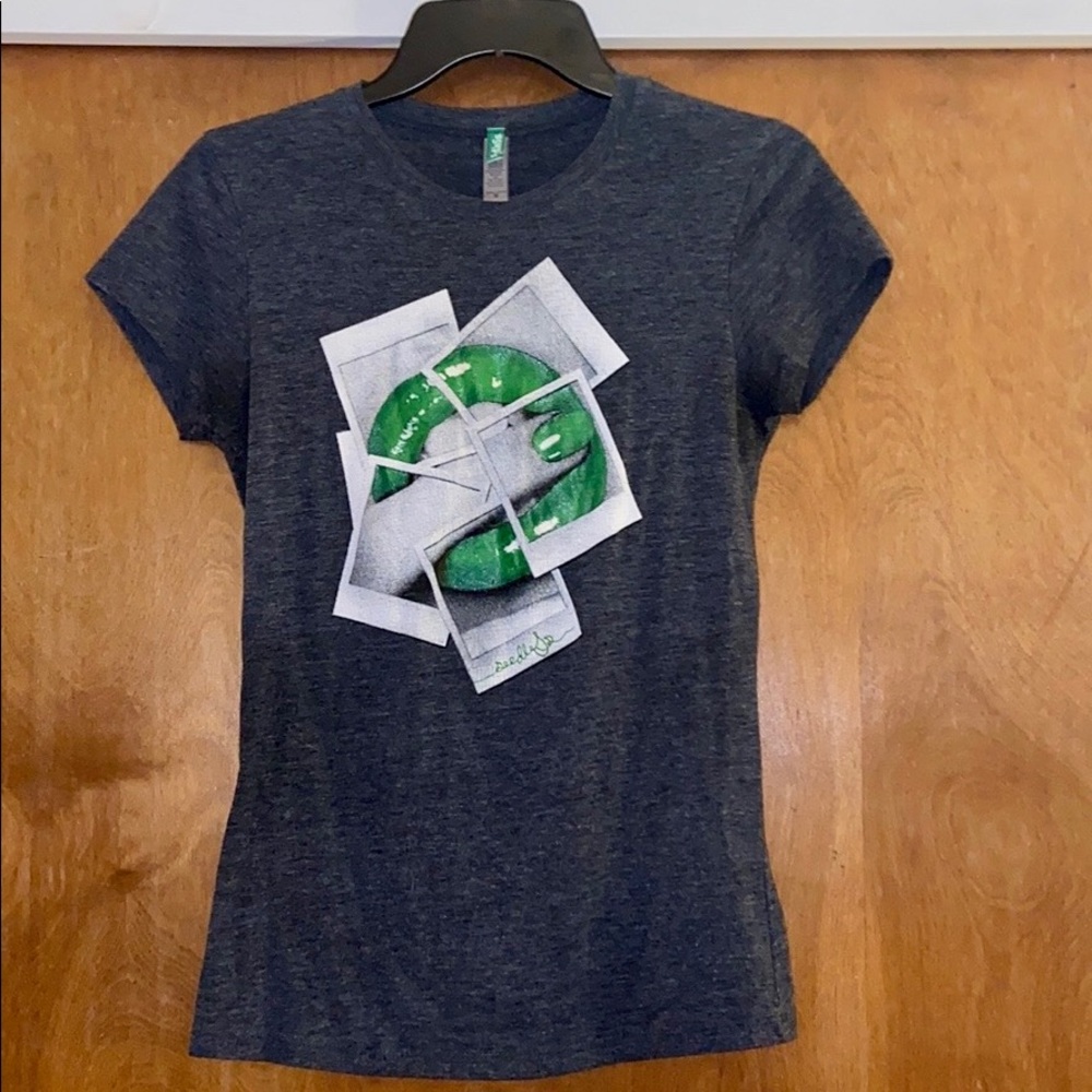raRe seedleSs tEe